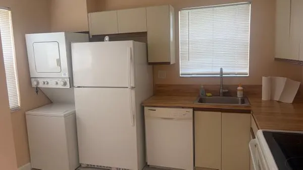 $2,299 | Undisclosed Address, Pembroke Pines, FL 33025