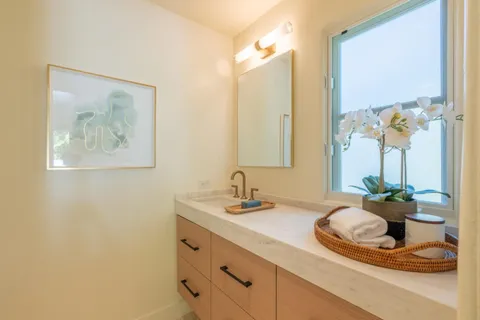 $3,950,000 | Casanova 3 Se Of 4th, Carmel, CA 93921