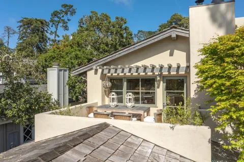 $3,950,000 | Casanova 3 Se Of 4th, Carmel, CA 93921