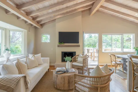 $3,950,000 | Casanova 3 Se Of 4th, Carmel, CA 93921