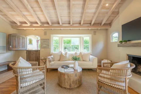 $3,950,000 | Casanova 3 Se Of 4th, Carmel, CA 93921