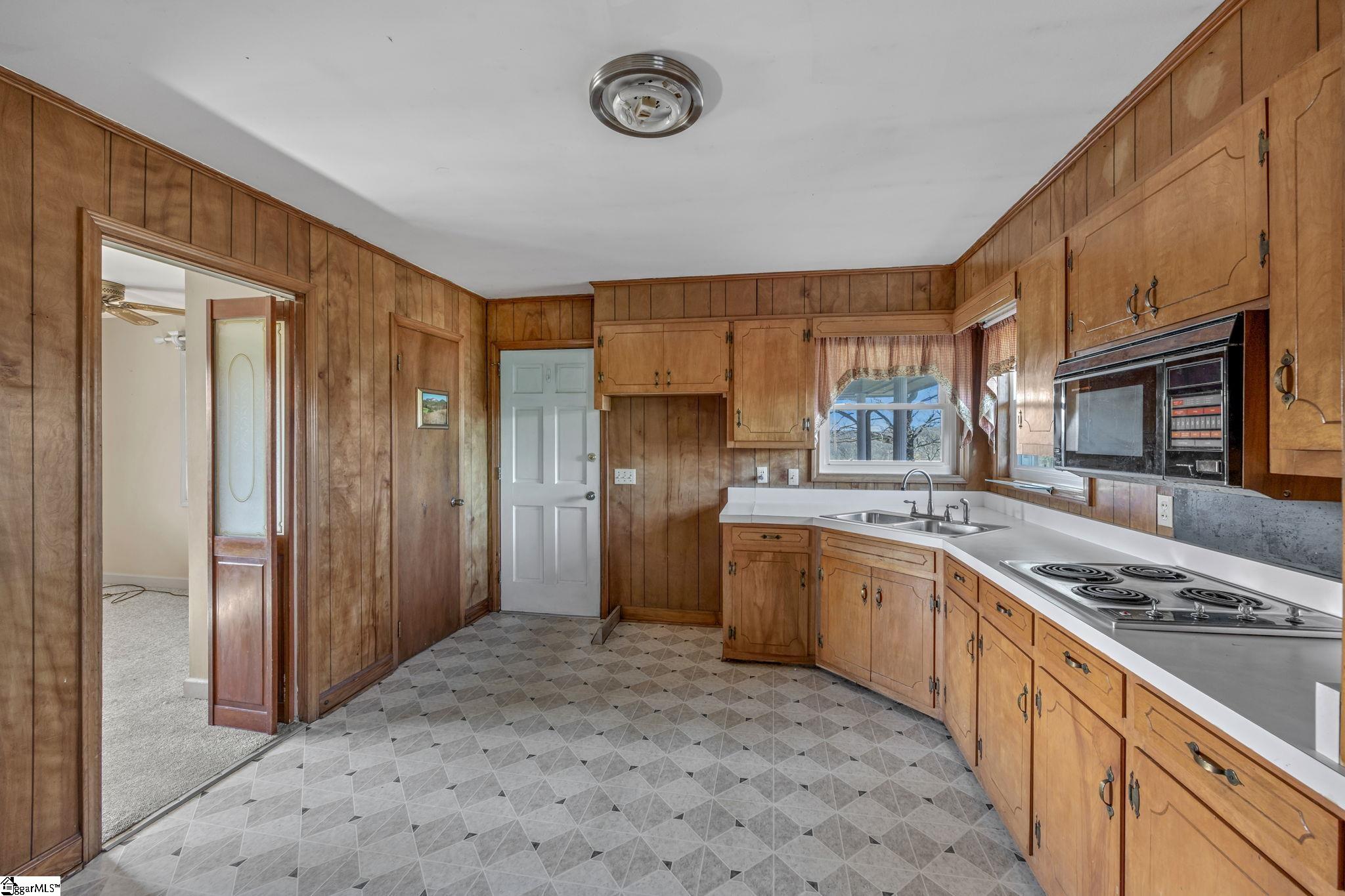 183 Mt Tabor Church Road Pickens, SC 29671 - Photo 13 of 36