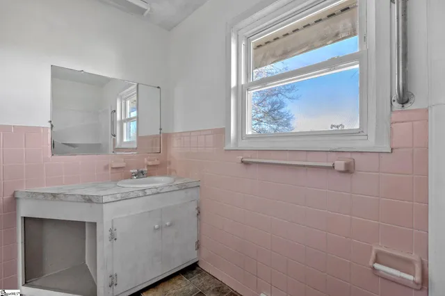 $850,000 | 183 Mt Tabor Church Road, Pickens, SC 29671