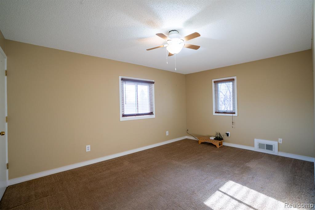 4205 Harding Street Dearborn Heights, MI 48125 - Photo 28 of 30