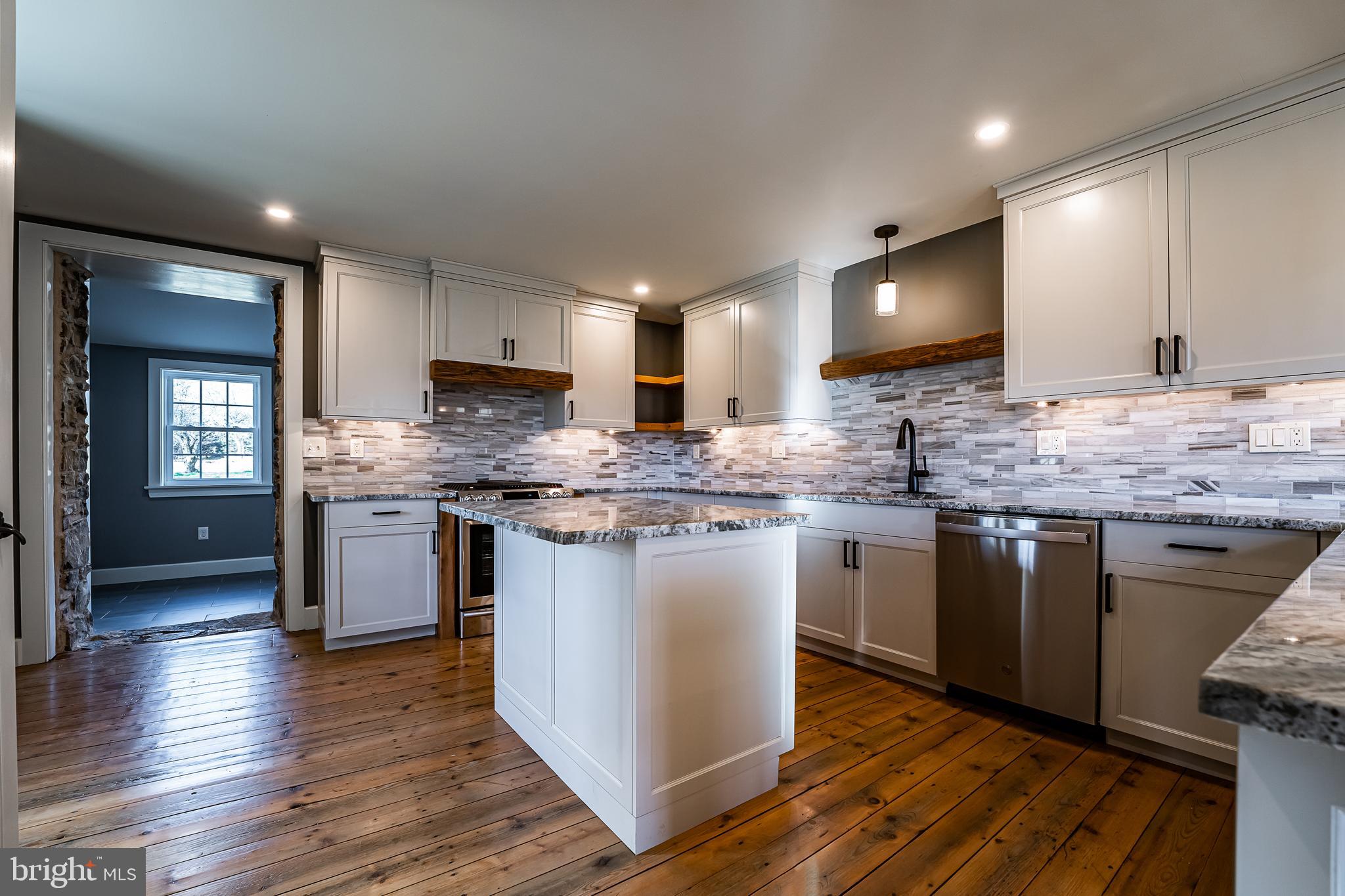 816 Upper Stump Road Chalfont, PA 18914 - Photo 7 of 36