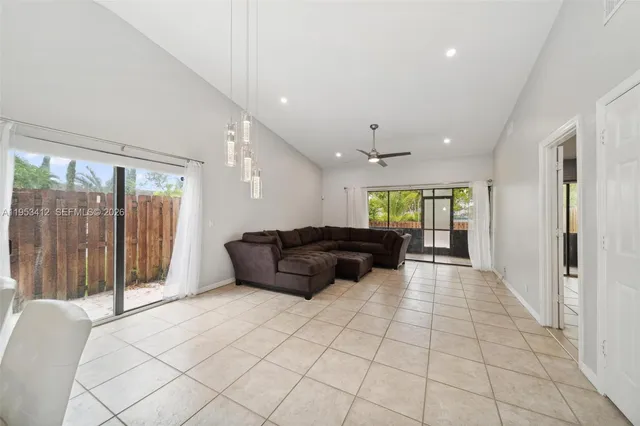 $2,600 | 4949 East Lakes Drive, Deerfield Beach, FL 33064