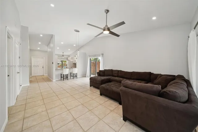 $2,600 | 4949 East Lakes Drive, Deerfield Beach, FL 33064