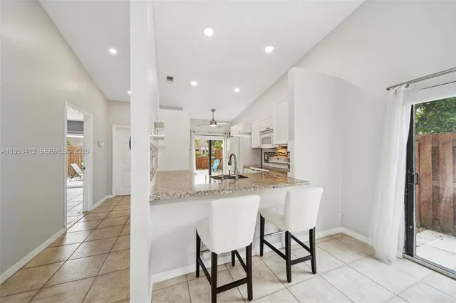 $2,600 | 4949 East Lakes Drive, Deerfield Beach, FL 33064