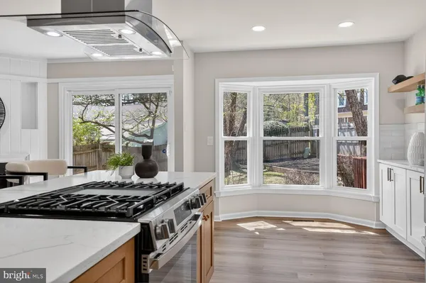 $998,900 | 9217 Dorothy Lane, Springfield, VA 22153