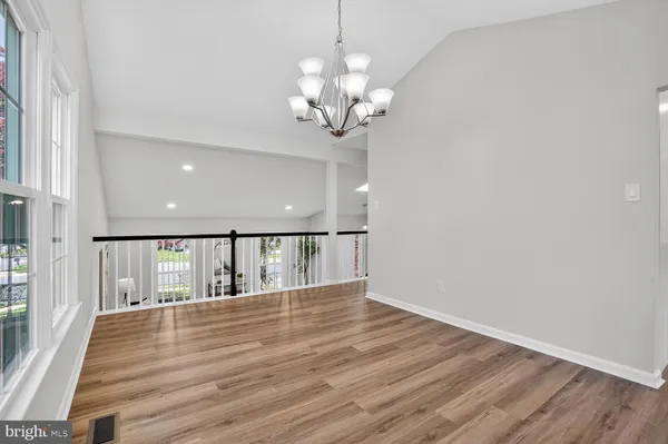 $998,900 | 9217 Dorothy Lane, Springfield, VA 22153