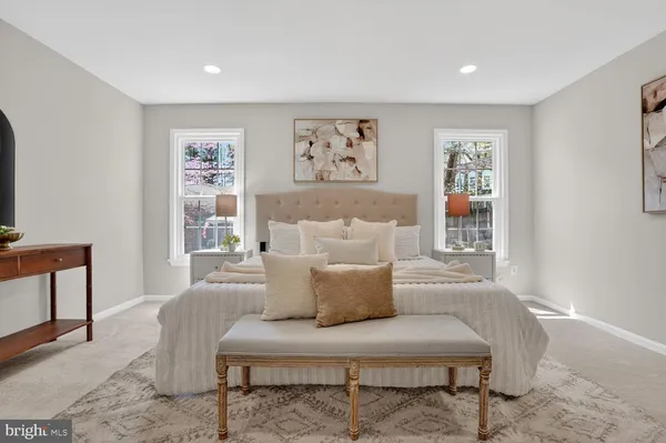 $998,900 | 9217 Dorothy Lane, Springfield, VA 22153