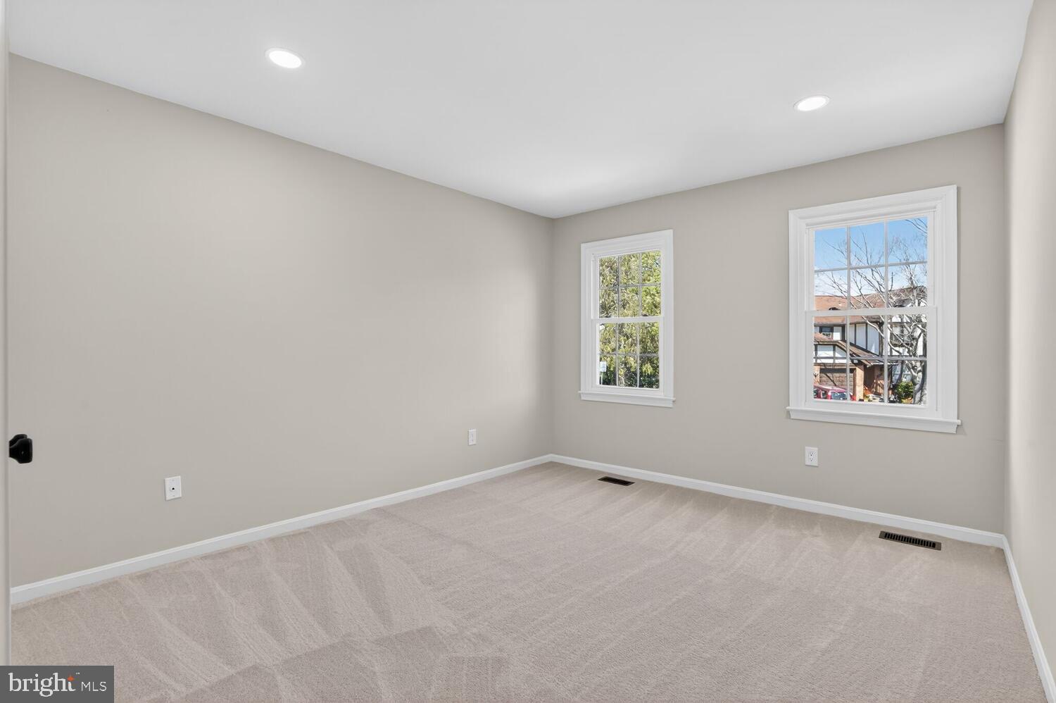 9217 Dorothy Lane Springfield, VA 22153 - Photo 34 of 58