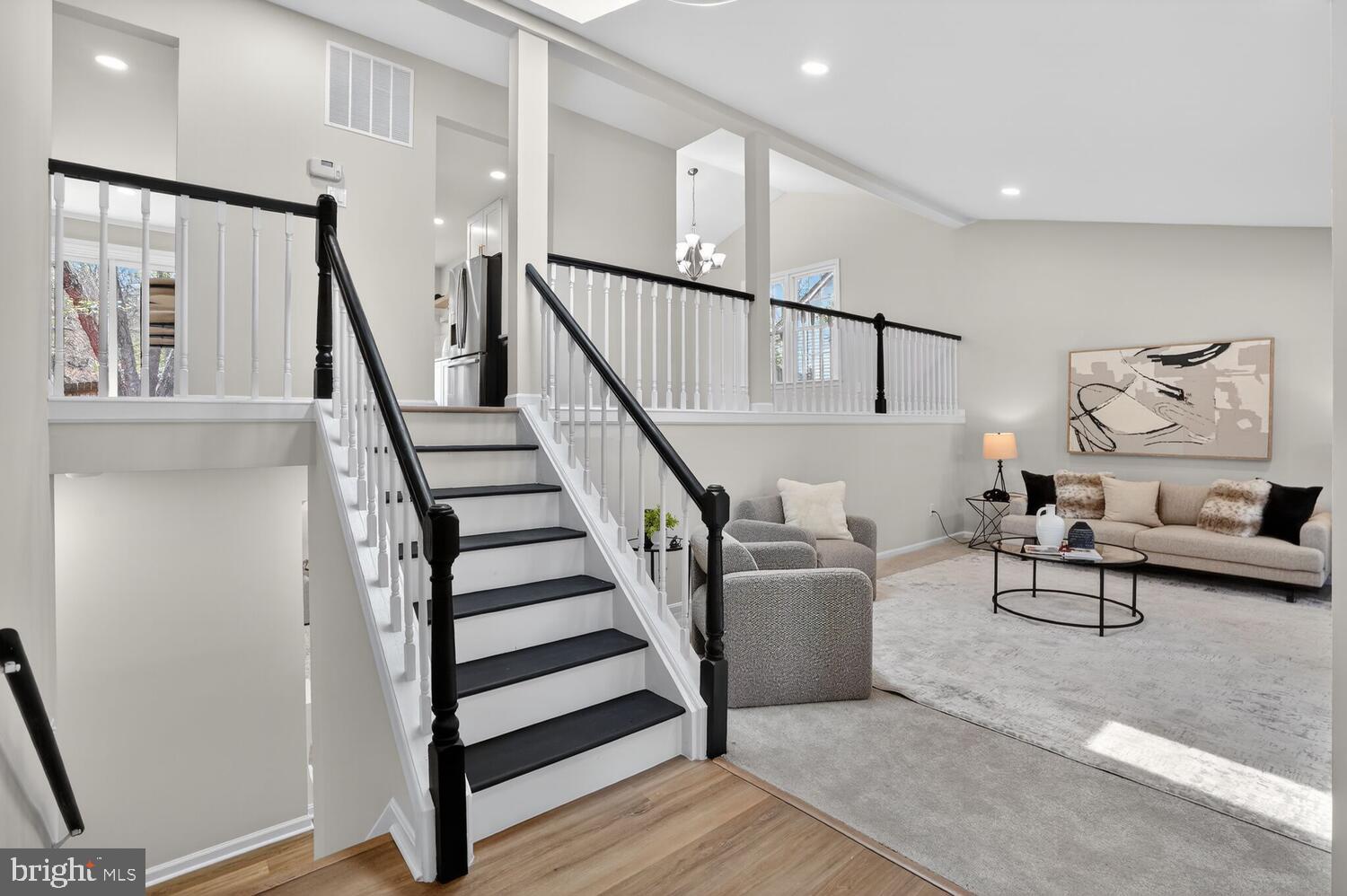 9217 Dorothy Lane Springfield, VA 22153 - Photo 4 of 58