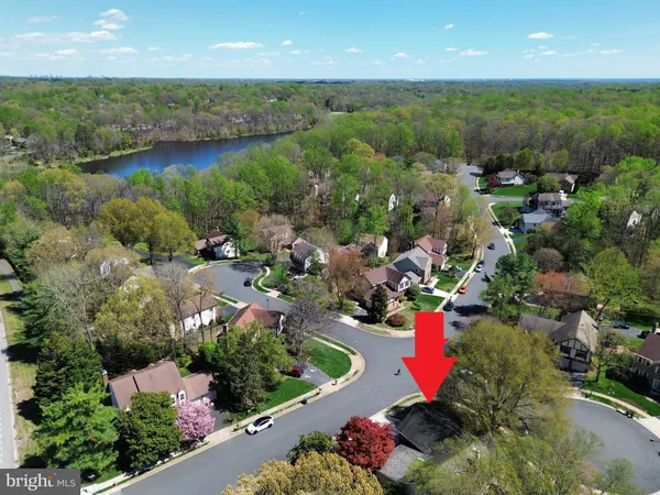 $998,900 | 9217 Dorothy Lane, Springfield, VA 22153