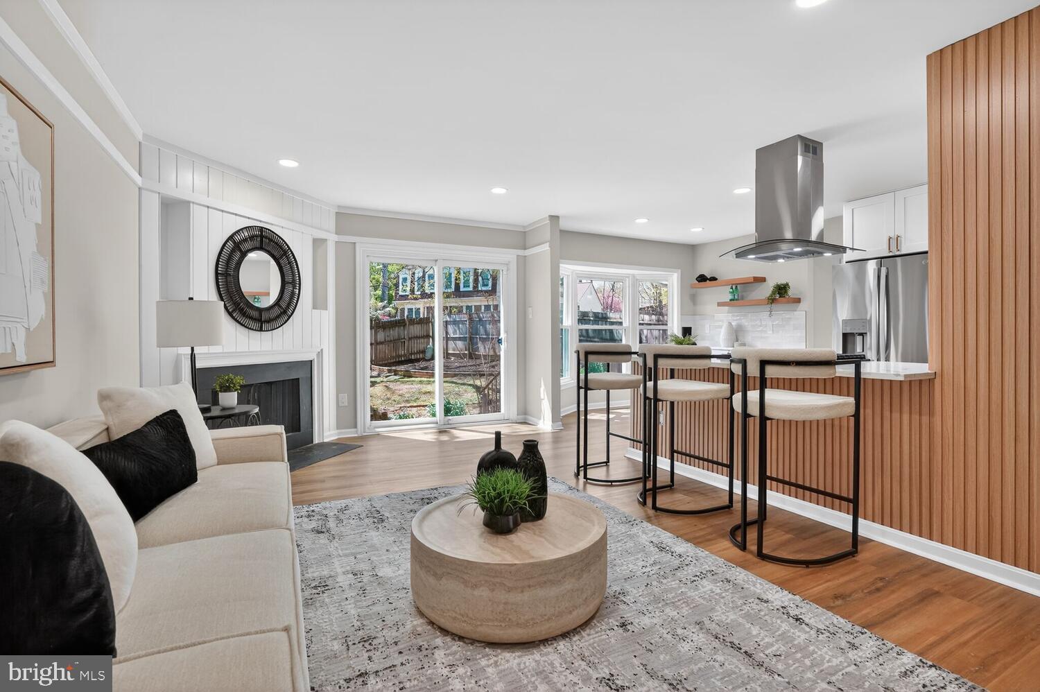 9217 Dorothy Lane Springfield, VA 22153 - Photo 7 of 58 Family/Kitchen Combo