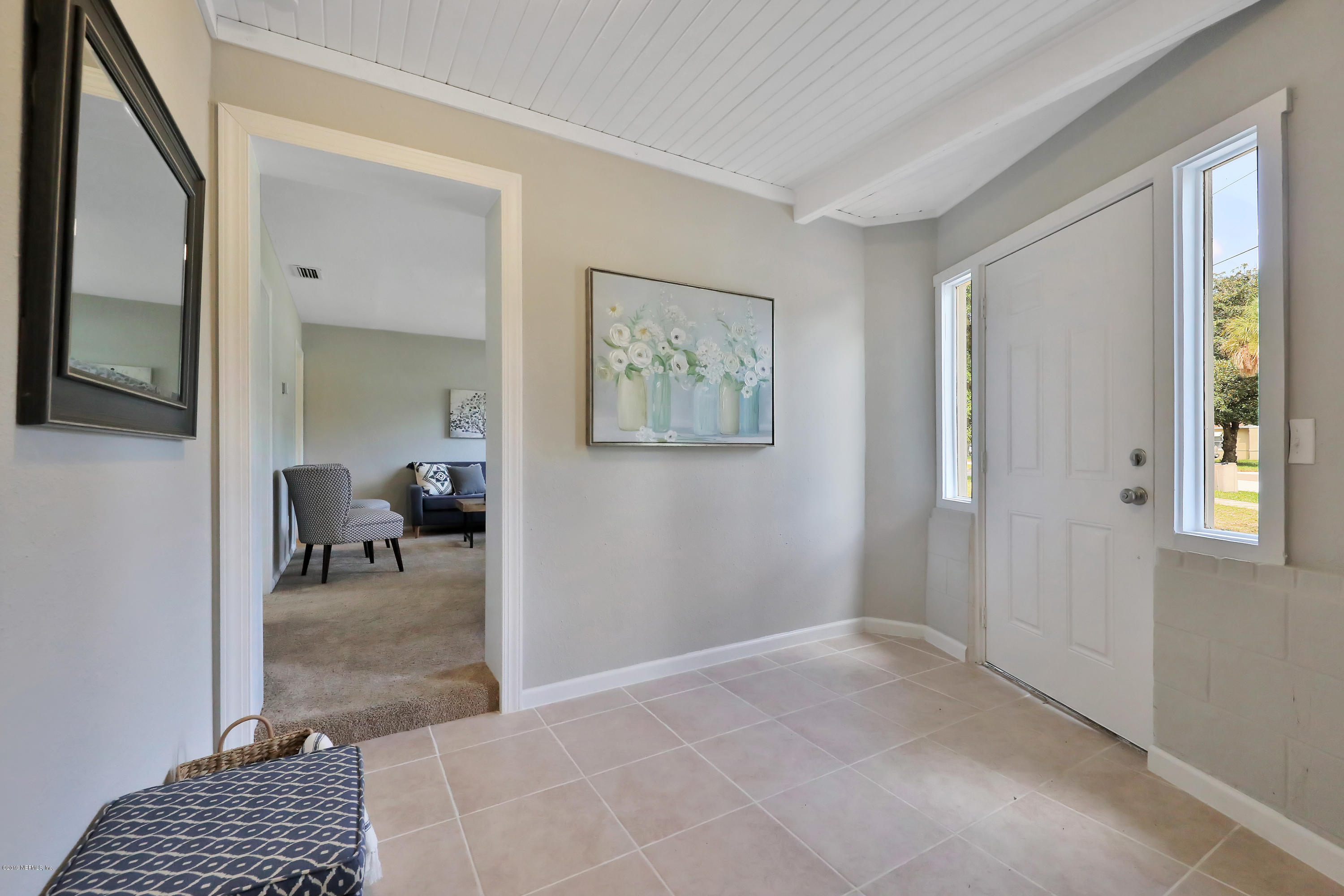 407 Sapelo Road Jacksonville, FL 32216 - Photo 4 of 20 1R4A4388