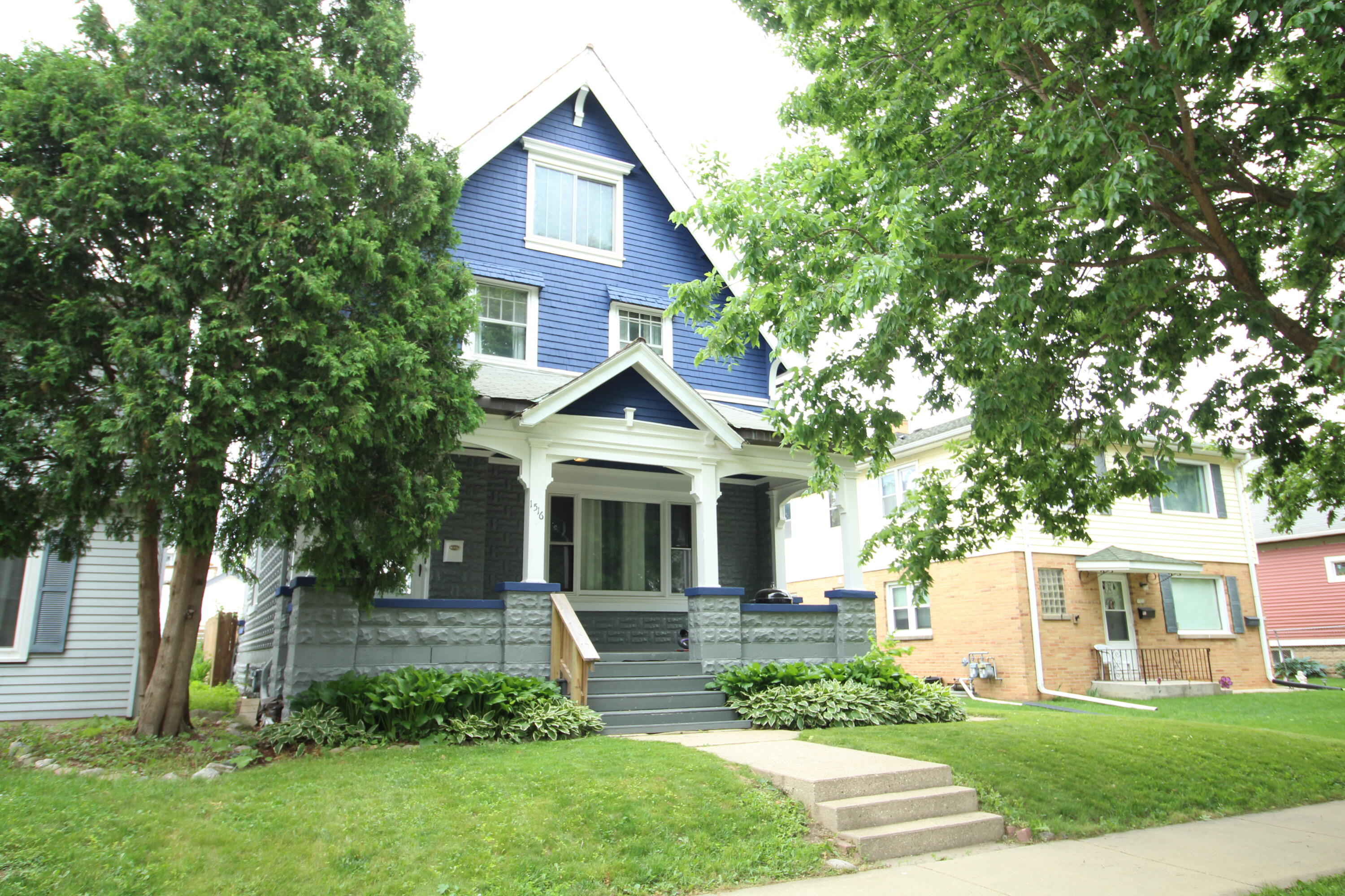 1516 South 78th Street Milwaukee, WI 53214 - Photo 2 of 53 Front