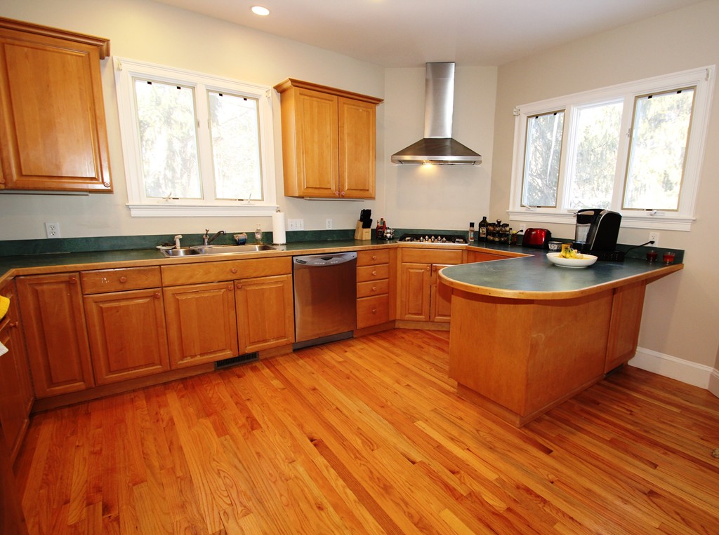 105 Gleason Road Lexington, MA 02420 - Photo 13 of 30