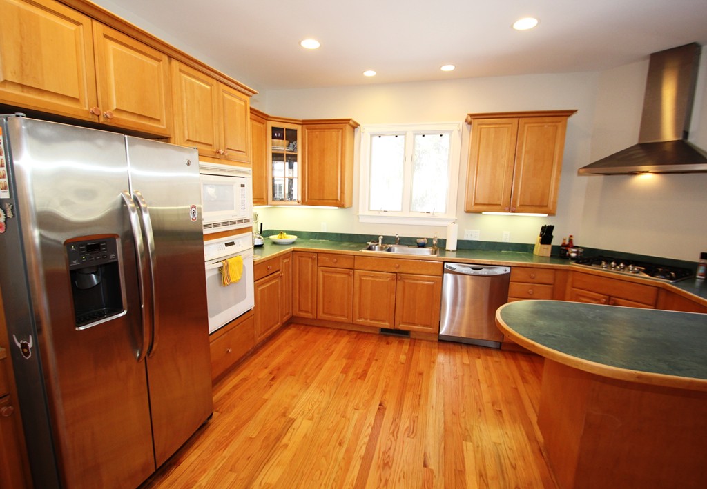 105 Gleason Road Lexington, MA 02420 - Photo 14 of 30