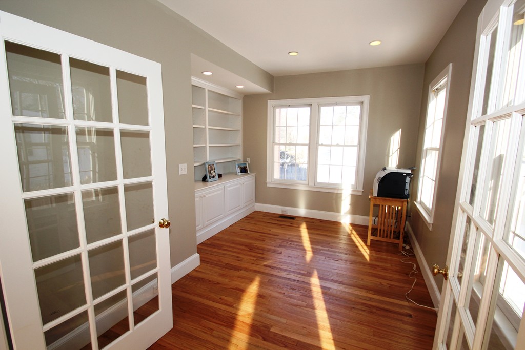 105 Gleason Road Lexington, MA 02420 - Photo 10 of 30