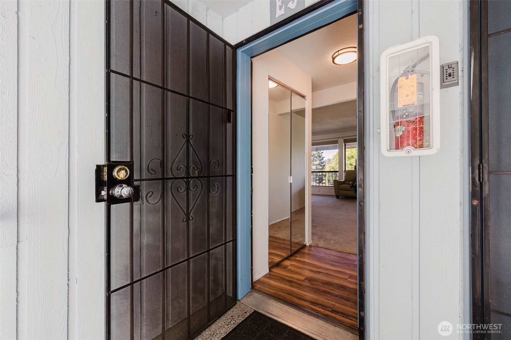 1541 Sheridan Road, Unit E3 Bremerton, WA 98310 - Photo 3 of 40 Gallery Image 3