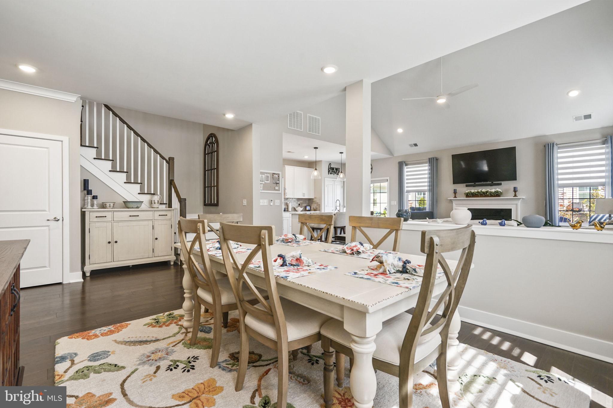40 Emerald Road Wrightstown, NJ 08562 - Photo 17 of 39 Bright and inviting open space.