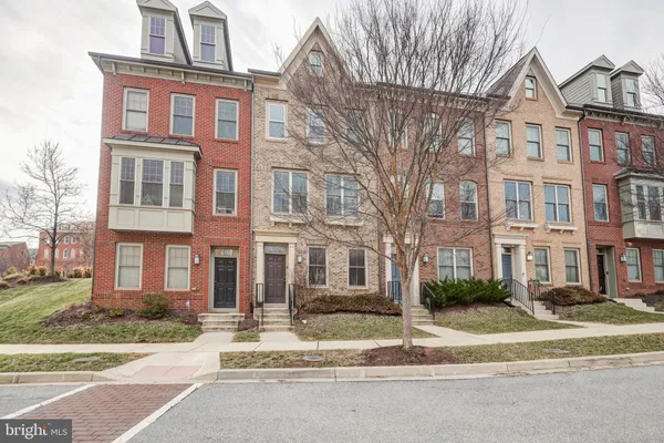 $3,500 | 6122 Solent Place Northeast, Washington, DC 20011