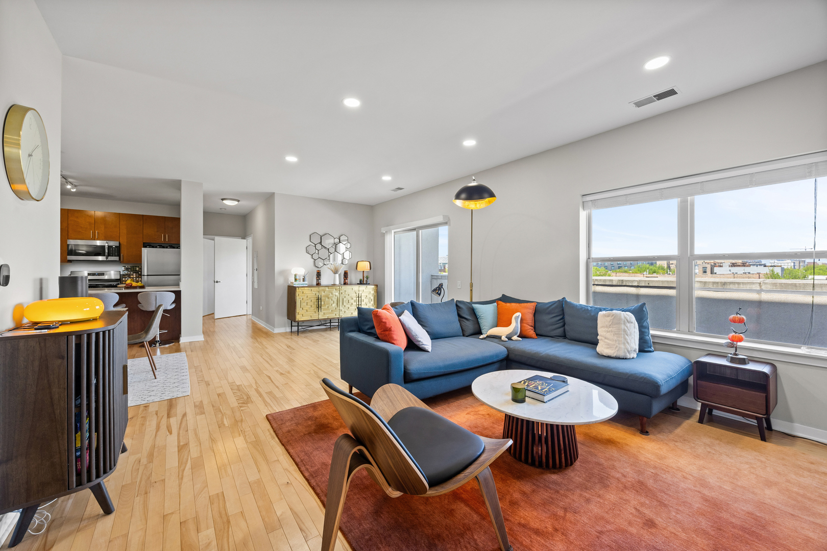 1155 West Roosevelt Road, Unit 506 Chicago, IL 60608 - Photo 6 of 29 Gallery Image 6