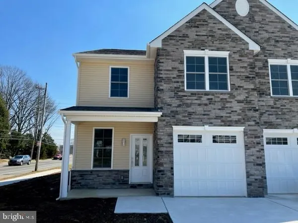 $3,400 | 13499 Damar Drive, Philadelphia, PA 19116