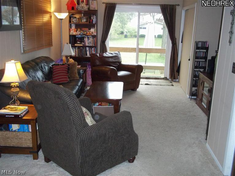 348 Stratford Road Akron, OH 44333 - Photo 9 of 18 Gallery Image 9