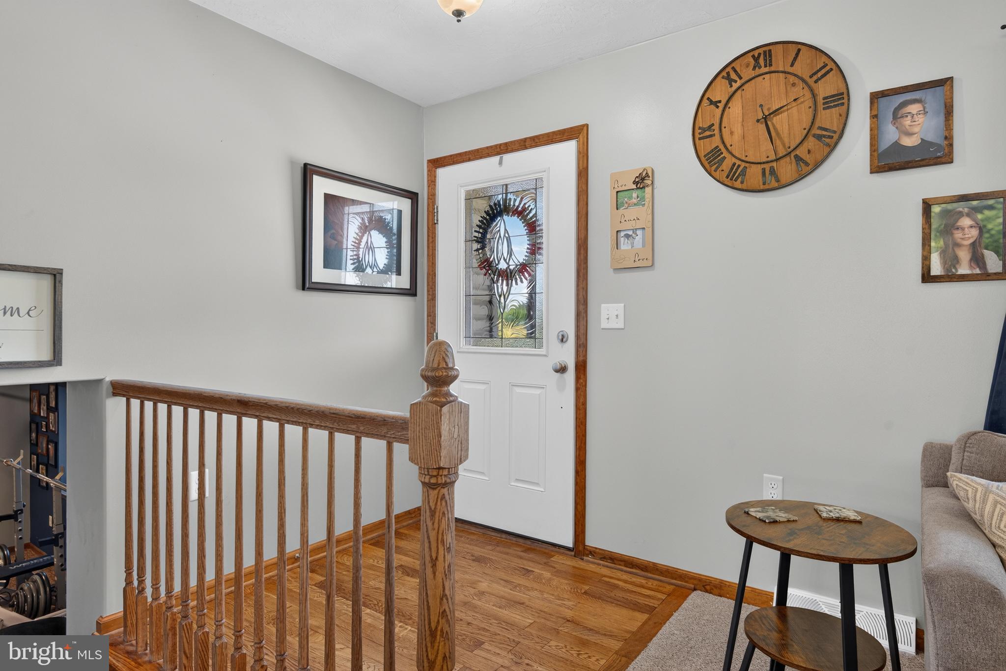 225 North Grant Road Thomasville, PA 17364 - Photo 5 of 49 Foyer