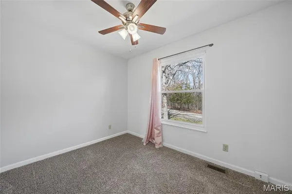 $299,999 | 8 Dogwood Lane, Hillsboro, MO 63050