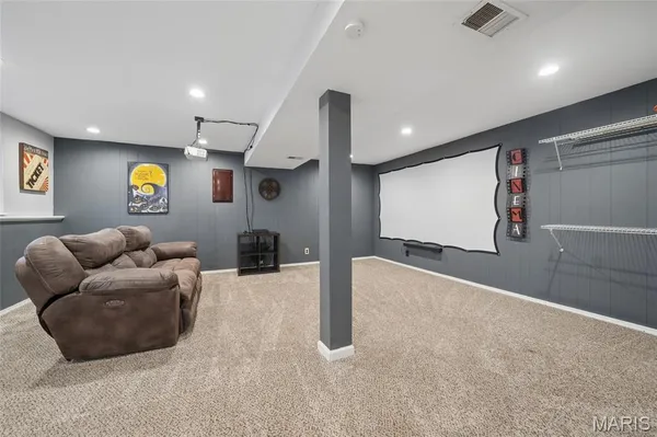 $299,999 | 8 Dogwood Lane, Hillsboro, MO 63050
