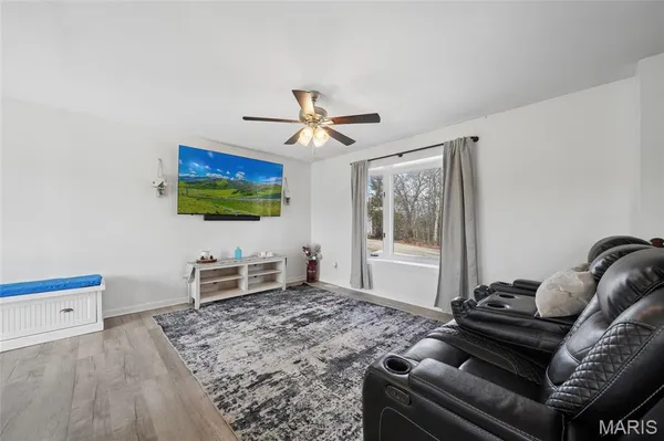$299,999 | 8 Dogwood Lane, Hillsboro, MO 63050