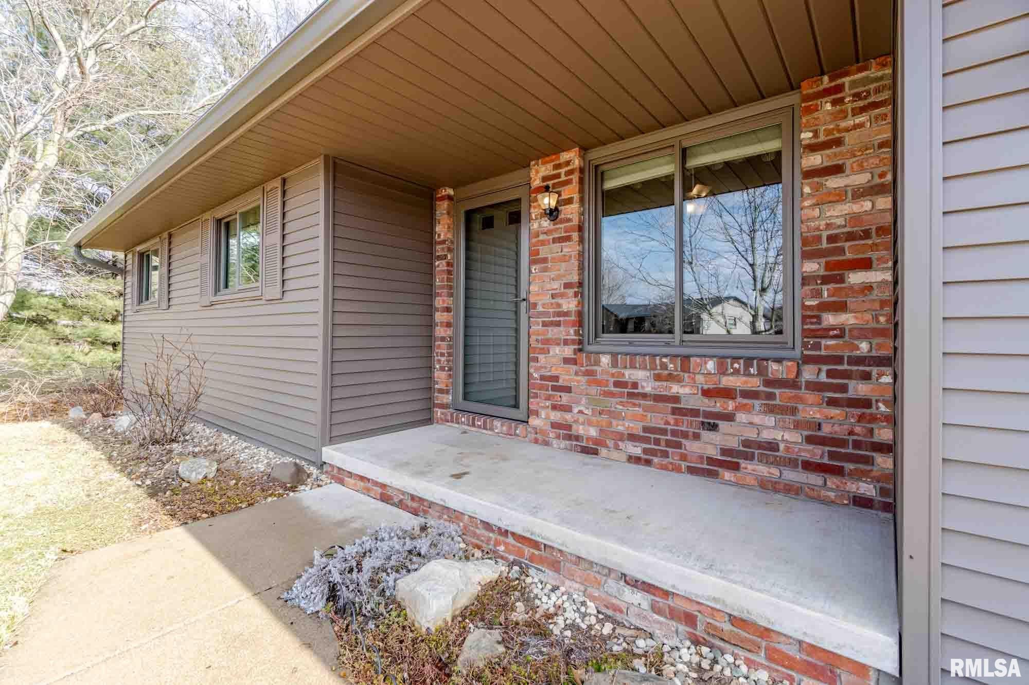 9351 West Darlington Drive Mapleton, IL 61547 - Photo 3 of 34