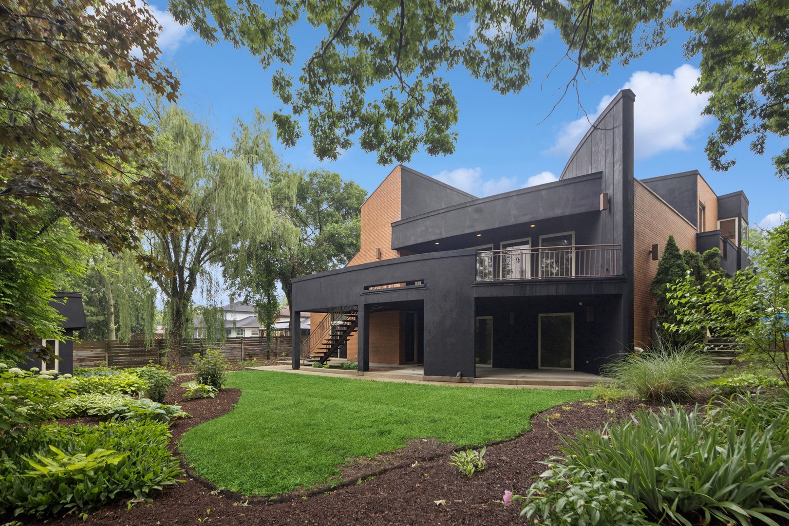 16W307 95th Place Burr Ridge, IL 60527 - Photo 4 of 54 Gallery Image 4