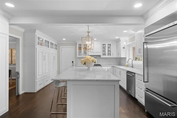 $899,000 | 1815 Gray Drive, Des Peres, MO 63131
