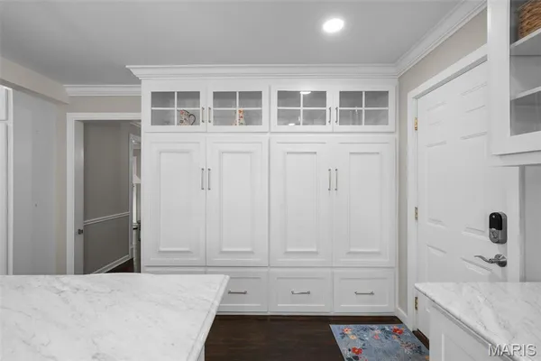 $899,000 | 1815 Gray Drive, Des Peres, MO 63131