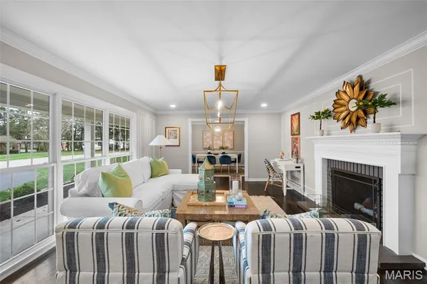 $899,000 | 1815 Gray Drive, Des Peres, MO 63131