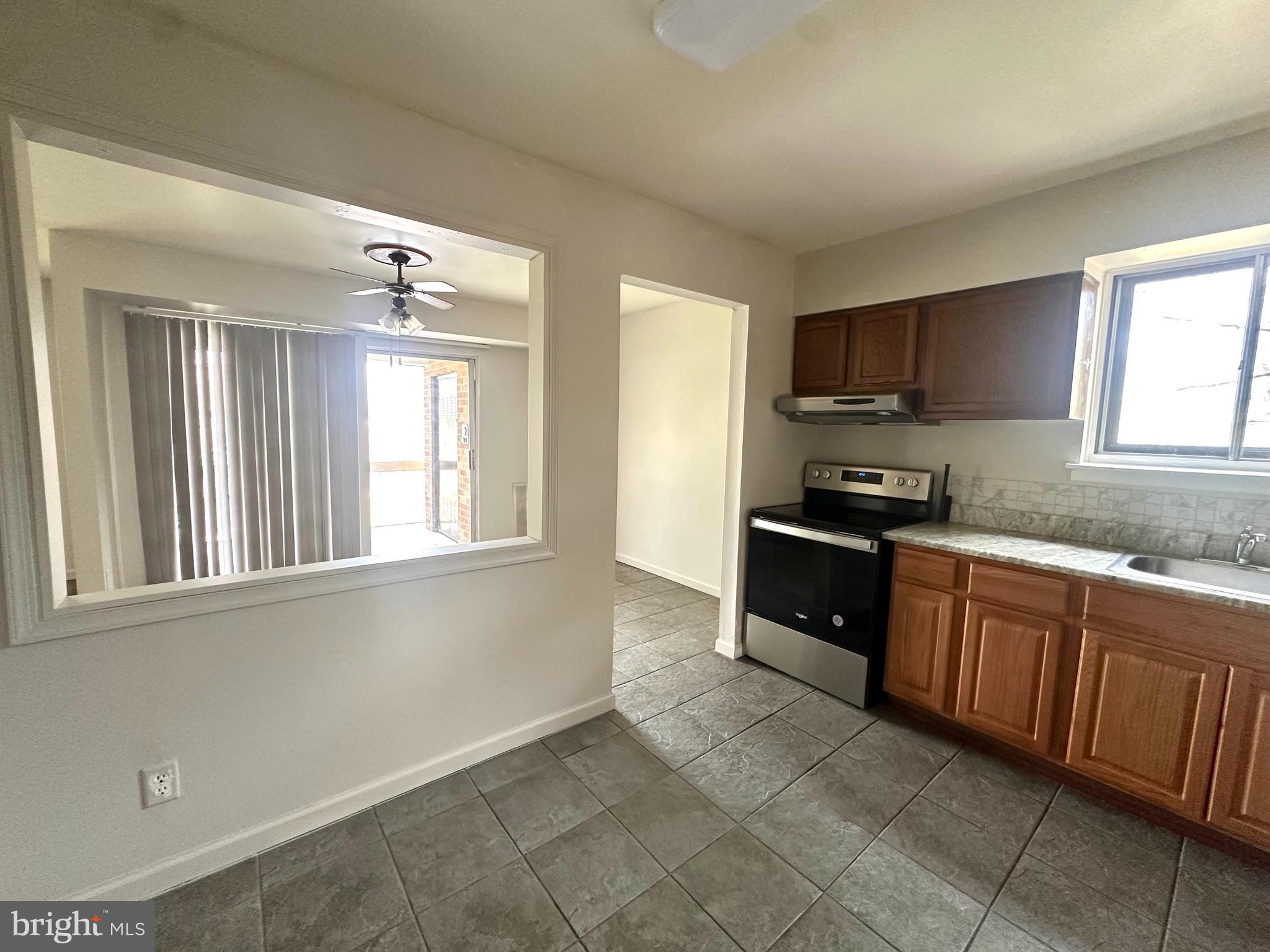 128 Kirkbride Road, Unit 6 Voorhees, NJ 08043 - Photo 3 of 9