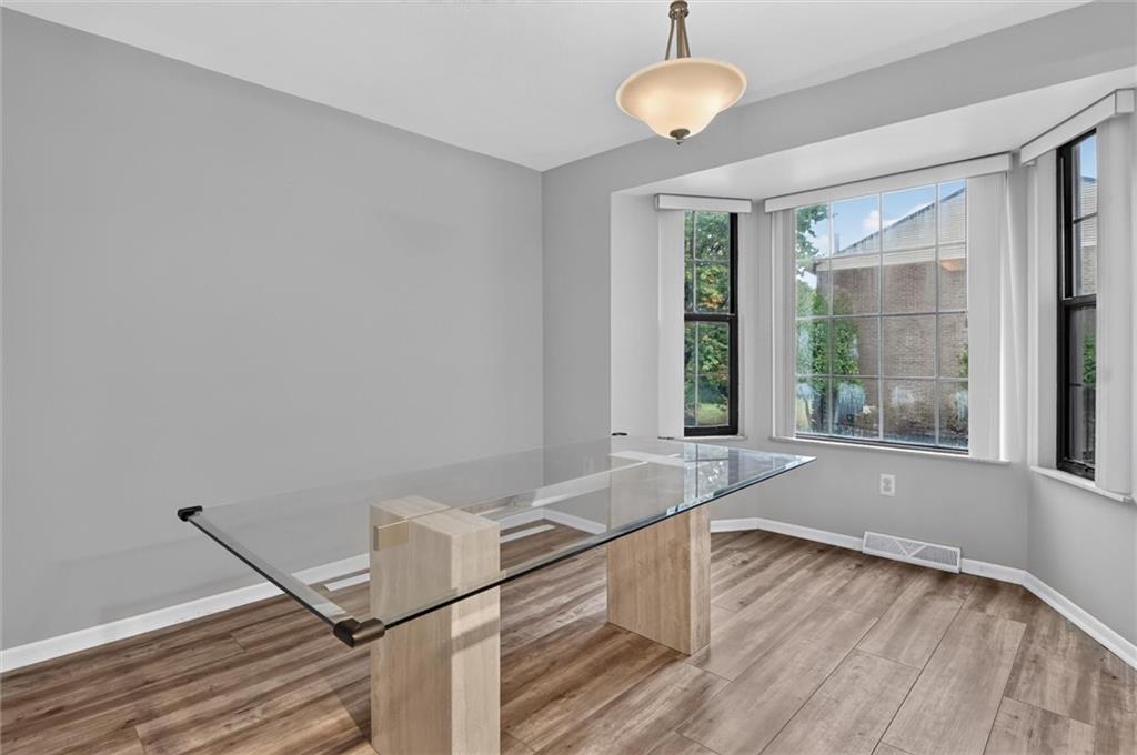 7440 Lighthouse Point Pittsburgh, PA 15221 - Photo 11 of 35 Gallery Image 11