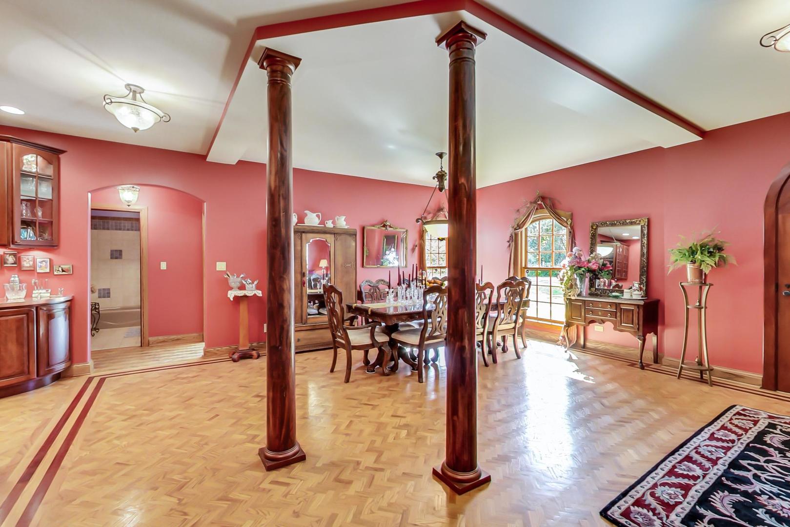 8901 Maple Avenue Burr Ridge, IL 60527 - Photo 8 of 68
