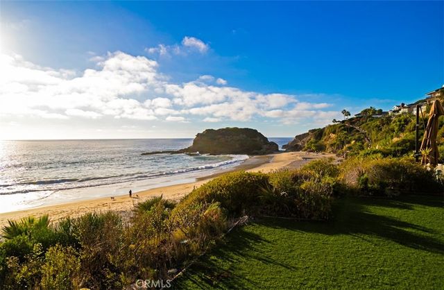 $24,995,000 | 25 Bay, Laguna Beach, CA 92651