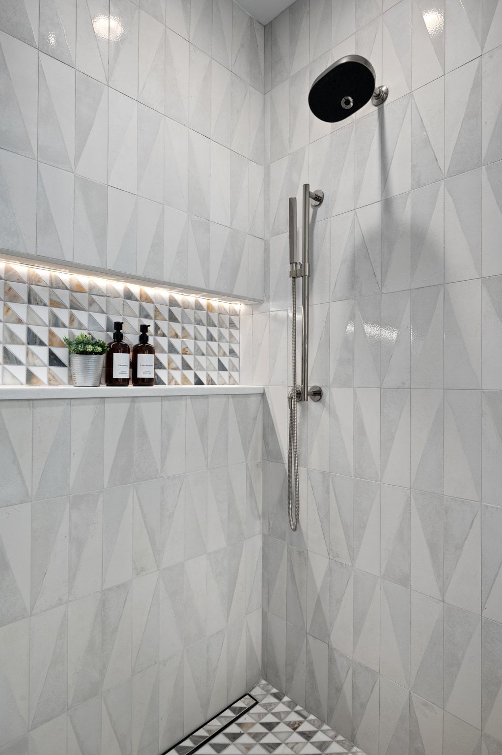 1104 1/2 Gunter Street Austin, TX 78702 - Photo 30 of 40 a bathroom with a shower