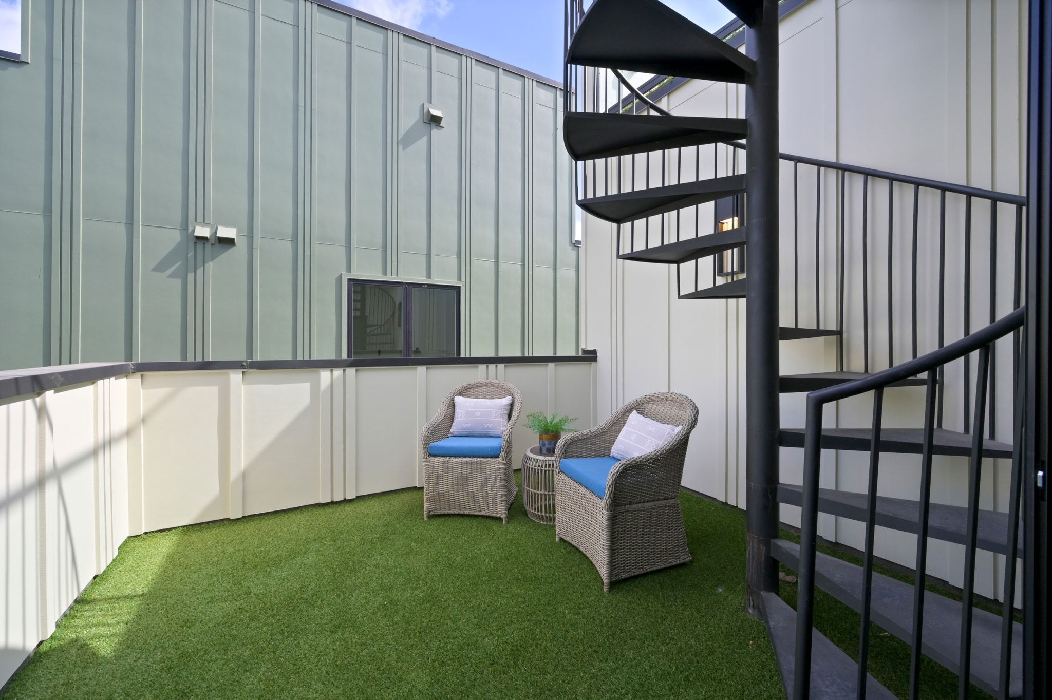 1104 1/2 Gunter Street Austin, TX 78702 - Photo 39 of 40 a view of front door and outdoor seating