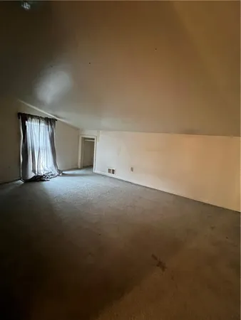 $750 | 813 6th Avenue, Unit 3, Beaver Falls, PA 15010