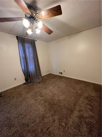 $750 | 813 6th Avenue, Unit 3, Beaver Falls, PA 15010