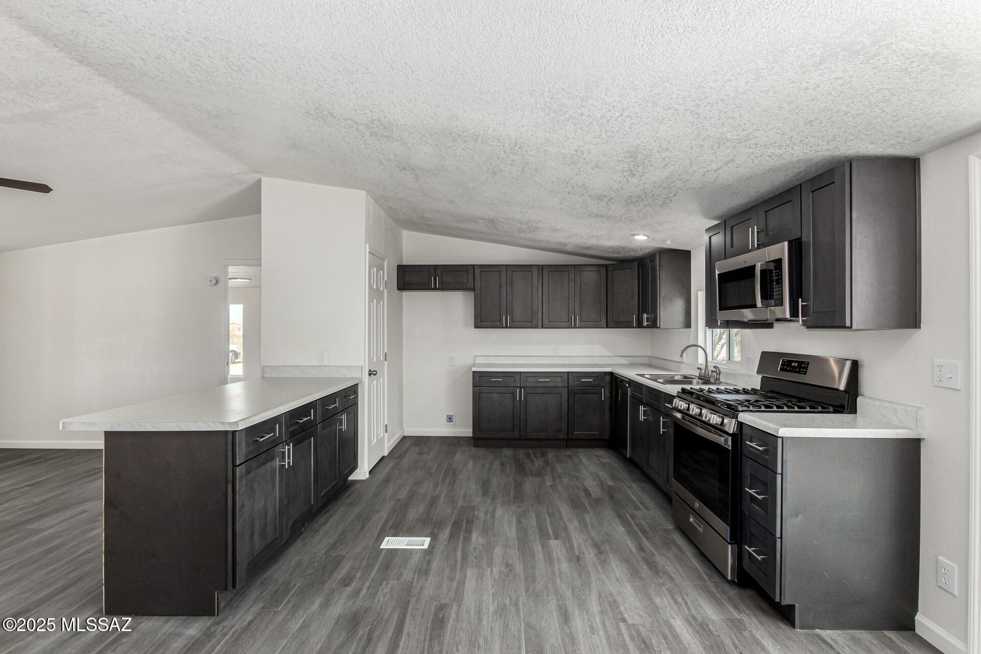 11620 North Derringer Road Marana, AZ 85653 - Photo 11 of 27 Gallery Image 11