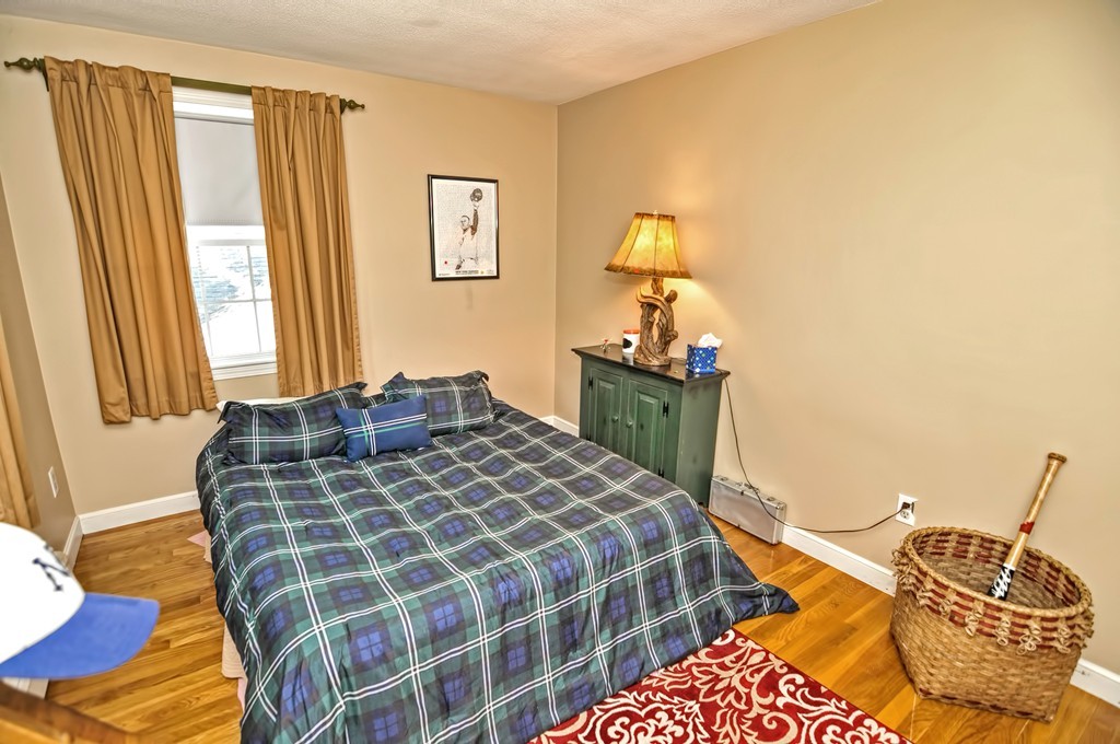 498 Old Farm Road Franklin, MA 02038 - Photo 22 of 28 Gallery Image 22