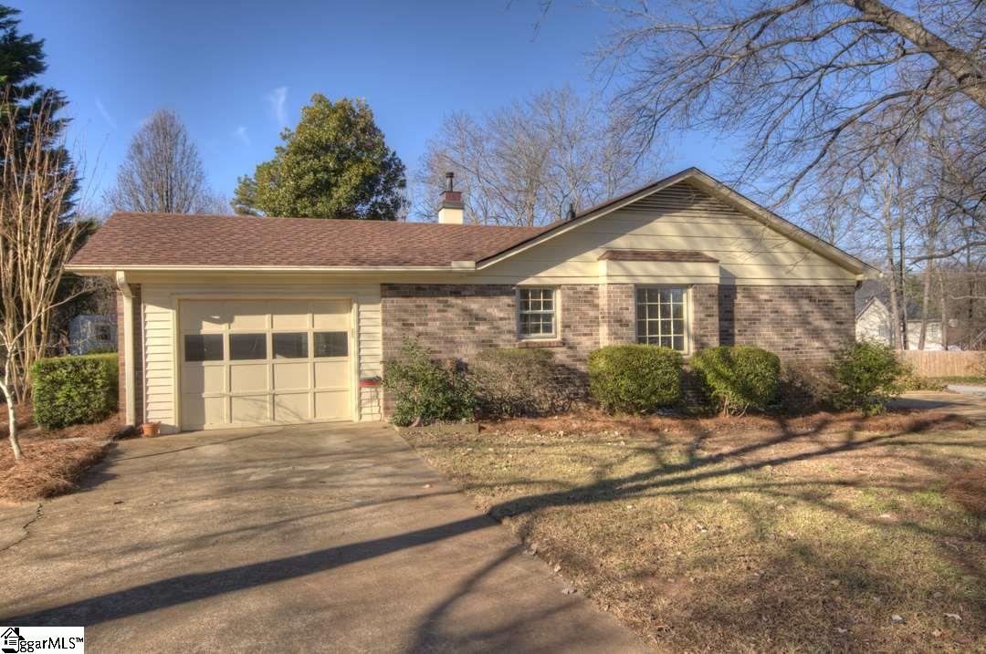 2 Ladbroke Road Greenville, SC 29615 - Photo 3 of 29 Gallery Image 3